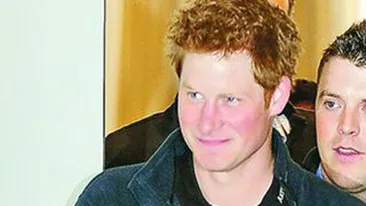 Printul Harry s-a orientat bine! Se iubeste cu un model de lenjerie intima