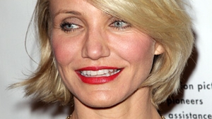 Cameron Diaz recunoaste ca e dependenta de sex! Ii place si cu femei, dar si singura!