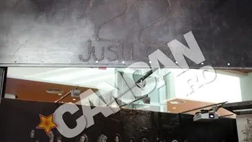 Dana Budeanu a lansat colectia 22 Just Love in Baneasa Shopping City! Vezi cum arata magazinul si ce vedete au venit la inaugurare!