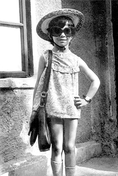Cum arată Teo Trandafir în tinerețe, când era slabă! Imagini rare făcute publice