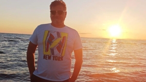 Văduva lui Daniel, românul care a murit într-un accident rutier, intră în greva foamei. Femeia nu acceptă sentința primită de șoferița care i-a ucis soțul