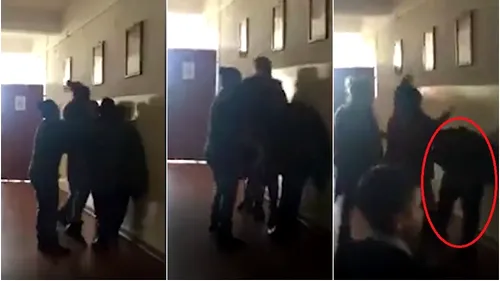 VIDEO / Un elev a fost snopit cu pumnii şi picioarele de trei femei pe holul unei şcoli din Constanţa! Cum se simte după ce a ajuns la spital şi de la ce a pornit totul