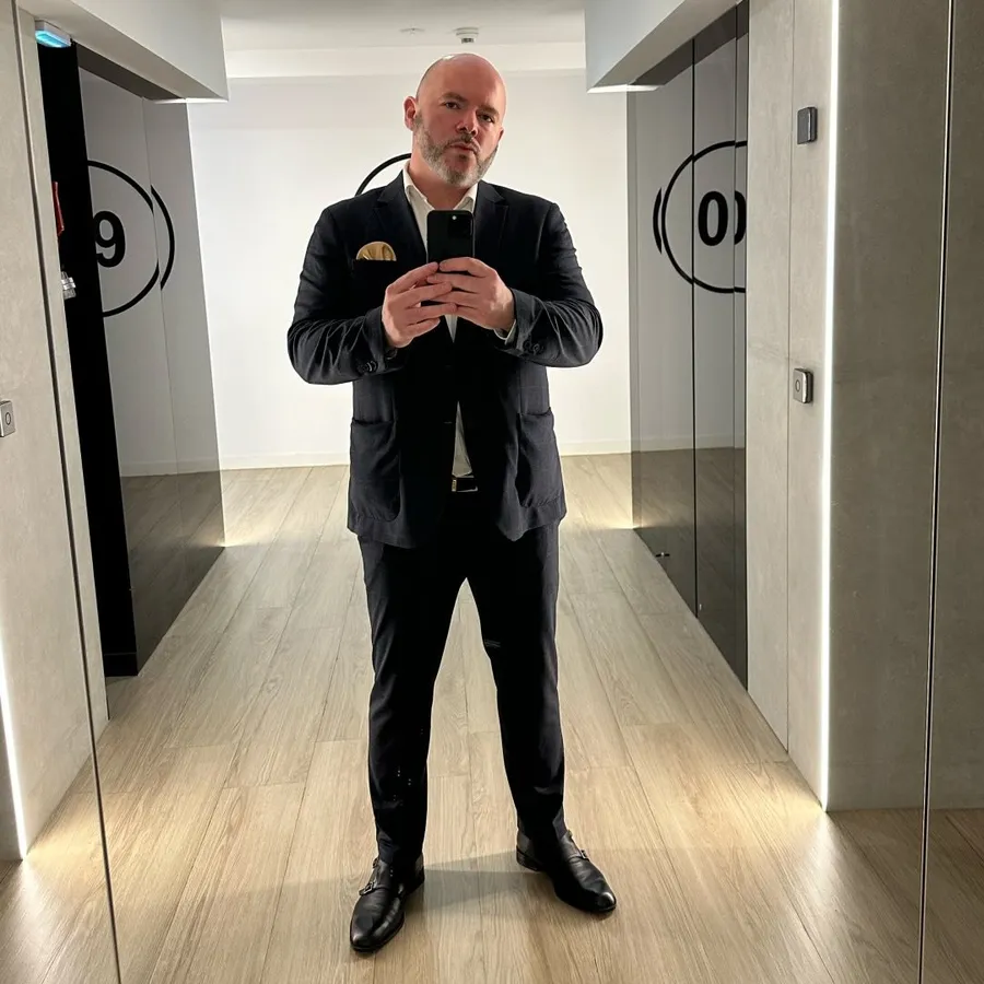 Lior Bebera are o vastă experiență profesională în domeniul hotelier