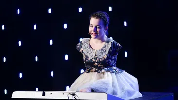 LORELAI MOŞNEGUŢU, îngeraşul fără mâini de la Românii au Talent, s-a pregătit pentru Paşte! Imaginile au înduioşat inimile a sute de oameni