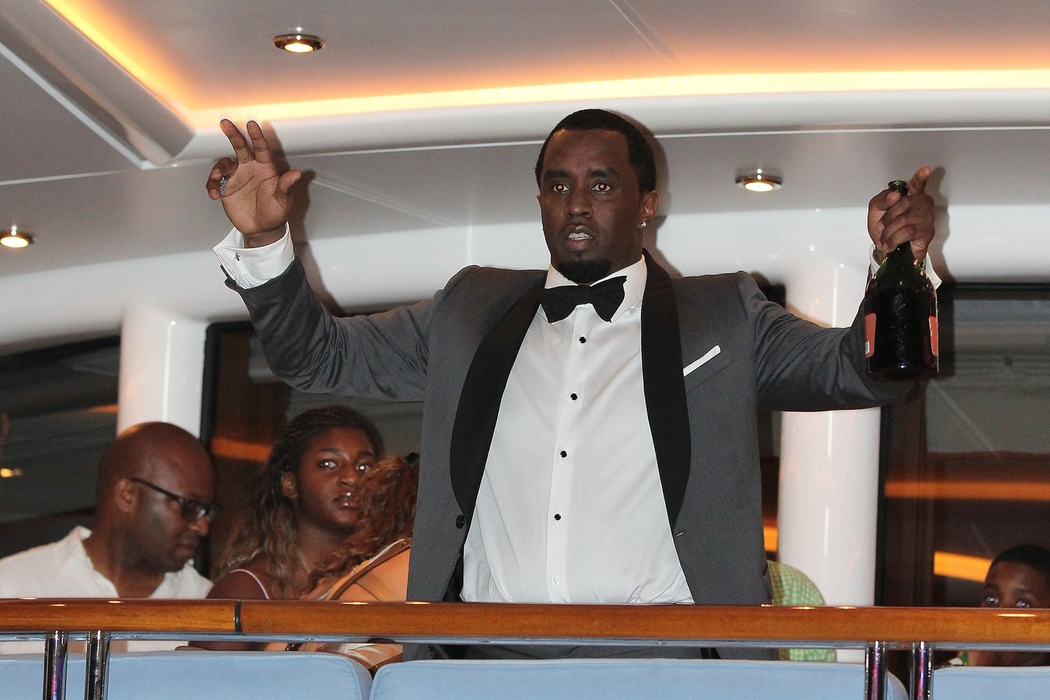 Sean 'P. Diddy' petrece de Revelion cu prieteni celebri la bordul iahtului "Oasis" al CEO-ului Google, Eric Schmidt, în Saint Bathelemy. Franţa, 1 ianuarie 2013. Foto: Profimedia