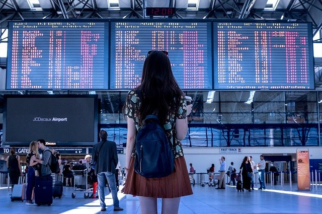 Au trăit un coșmar! Ce au pățit pasagerii unui avion, la aterizarea pe aeroport. Au luat cursa Bologna-Iași, iar când au ajuns în țară, au avut un șoc