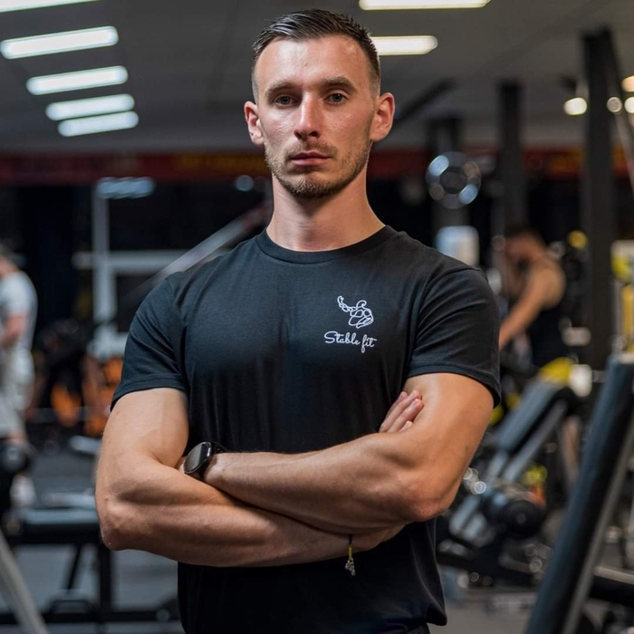 Colegii de la sala de fitness spun că Andrei era foarte atent cu iubita lui foto: Facebook