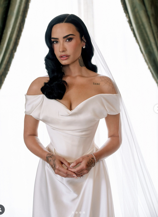 Demi Lovato și Jutes s-au căsătorit! Primele imagini cu artista în rochie de mireasă