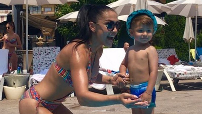 Andreea Mantea a plâns şi a suferit pentru că a fost înşelată, dar acum se amuză: ”L-a parasit! L-a prins cu alta! E devastat!”