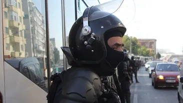 Mai mulţi suporteri români au atacat cu pietre jandarmii! Incidentul s-a petrecut pe Şoseaua Pantelimon