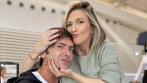 Apropierile dintre Adela Popescu și un alt bărbat l-au făcut pe Radu Vâlcan să intre la bănuieli! Și-a tras imediat soția la răspundere: „Ție ți s-a părut ok”