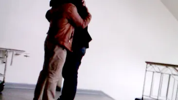 Ultimele cuvinte pe care le-a auzit Mica inainte sa moara: “Te iubesc, frumoasa mea! Printul a venit sa te ia in brate”