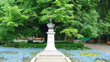 Decizie dura! Tinerii care au furat statuile din parcul Copou au primit sapte ani de inchisoare