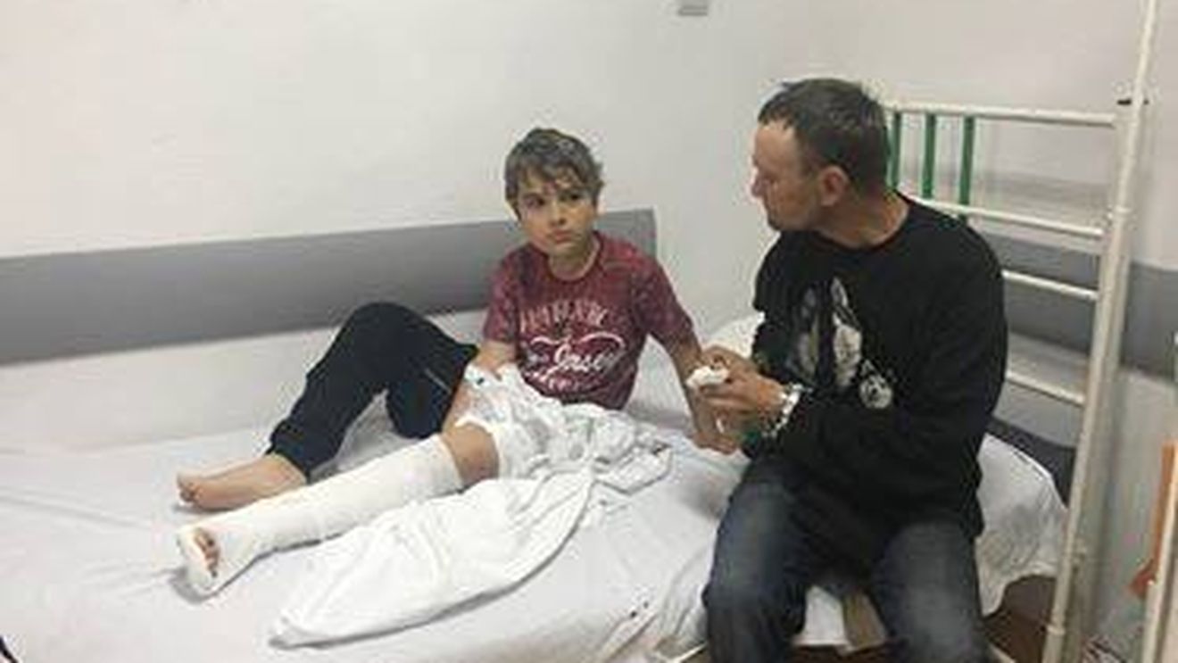 VIDEO. Un copil a căzut cu tiroliana de la opt metri înălțime, într-un parc din Craiova. "Am crezut că a murit"