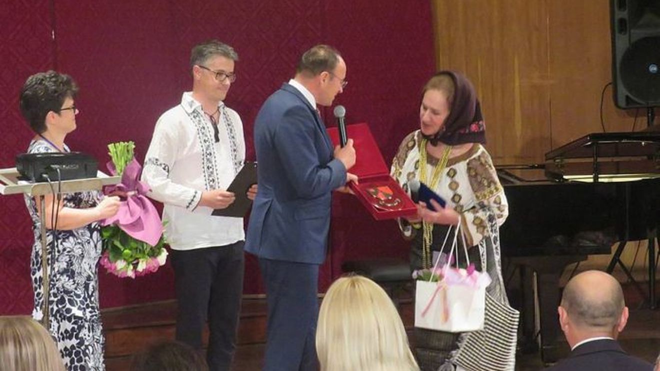 Sofia Vicoveanca și Florin Piersic, invitați de onoare la o recepție la Bacău! Ce a scris cântăreața despre marele actor, după eveniment