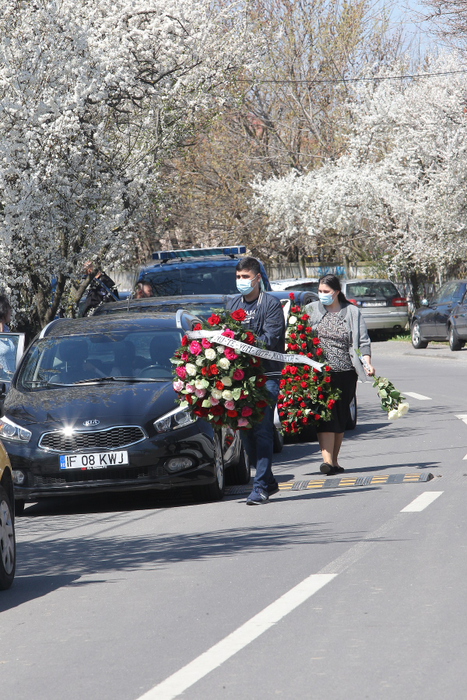 Detaliile tulburătoare care nu s-au văzut la înmormântarea lui Gabi Luncă