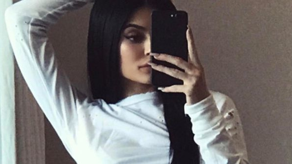 Supriză în showbiz! Şi-a ţinut sarcina secretă până a născut! Nimeni nu se aştepta la asta