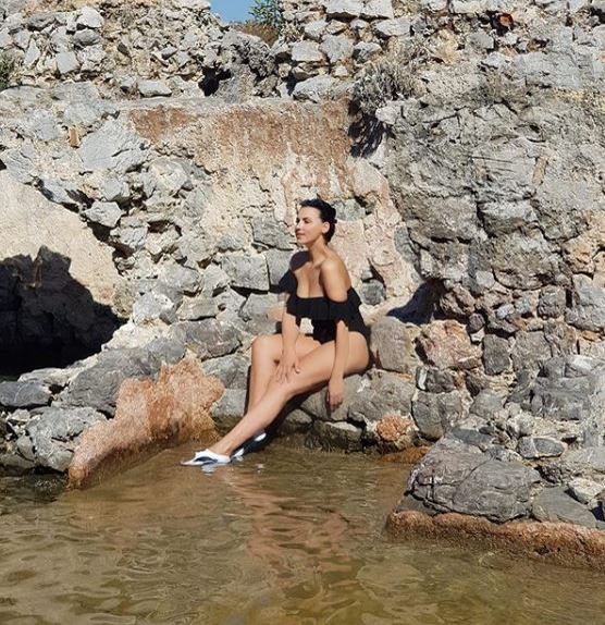 Lavinia Pîrva, poze sexy în costum de baie după aproape 6 luni de când a născut!