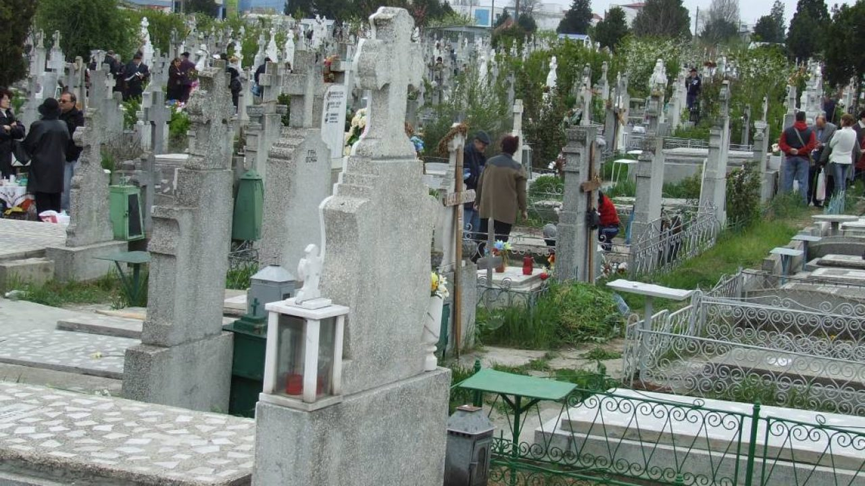 Fane Tamango controla toate cimitirele din București