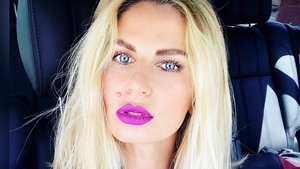 Andreea Bănică, poză de colecţie cu fetiţa şi băieţelul ei! Sofia e un ajutor de nădejde pentru artistă 