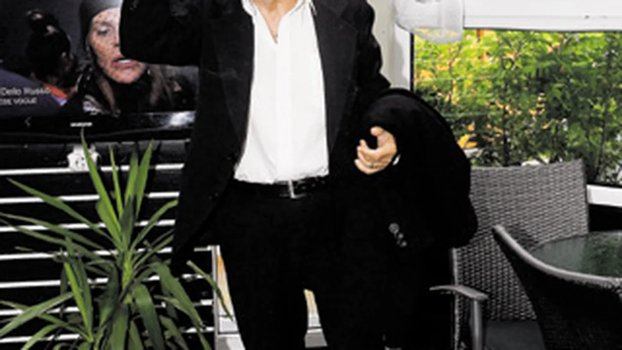 Ion Dichiseanu lucreaza, savureaza micile bucurii ale vietii si nu uita nimic...  Exista viata dupa divort