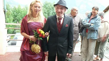 S-a insurat la 68 de ani cu o fata de 21. Dupa un an de la moartea lui, prietenii au fost uluiti de ce i-a facut acesteia. Care a fost ultima dorinta a barbatului