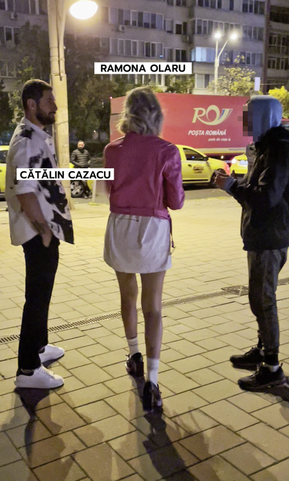 Ramona îi dă un ban unui băiat din drum (Foto: CANCAN.RO)