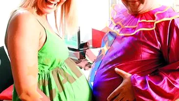 Bebelusa Oana si Mistretul de la Cronica Carcotasilor s-au intrecut in burti!