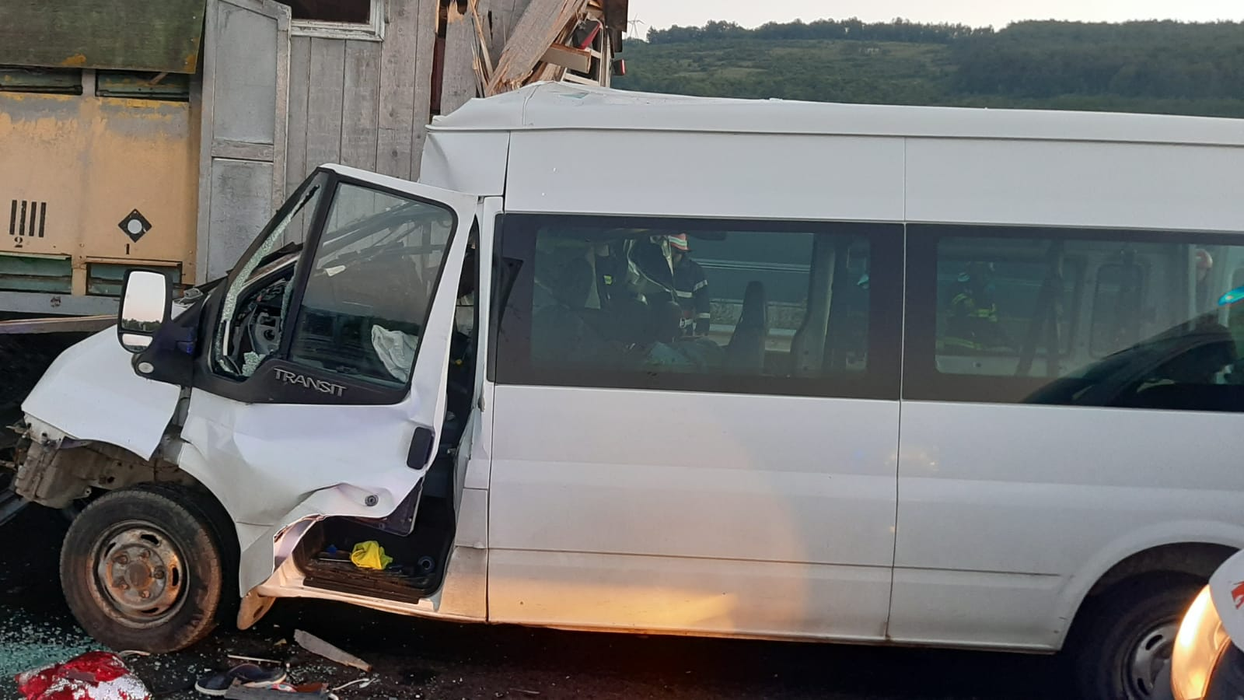 Tragedie pe A1. O mamă a murit, copiii și soțul, în stare gravă la spital