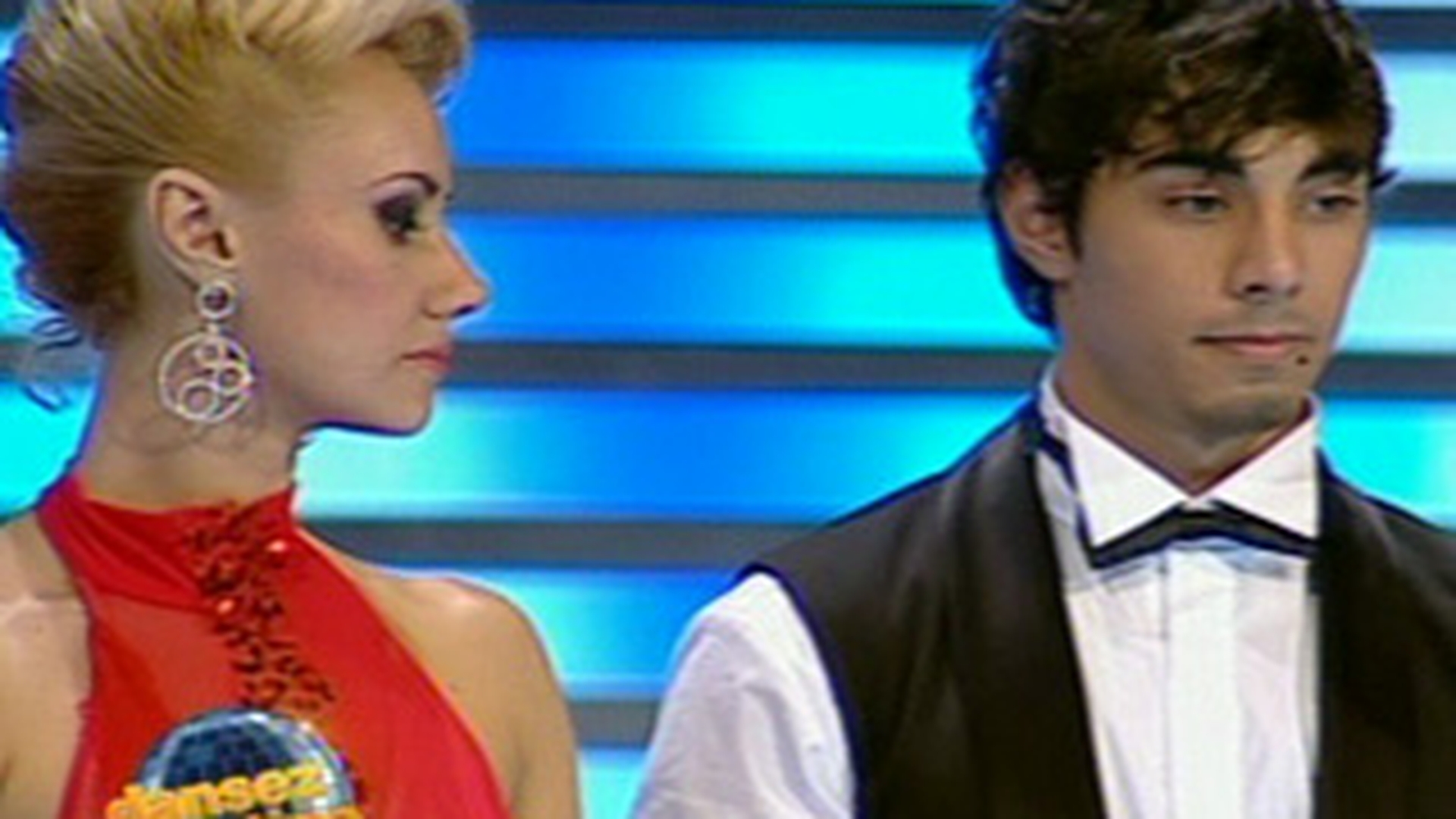Primele echipe condamnate la duel la "Dansez pentru tine"! Crezi ca au scapat Bianca sau Luciu? Da click sa afli!