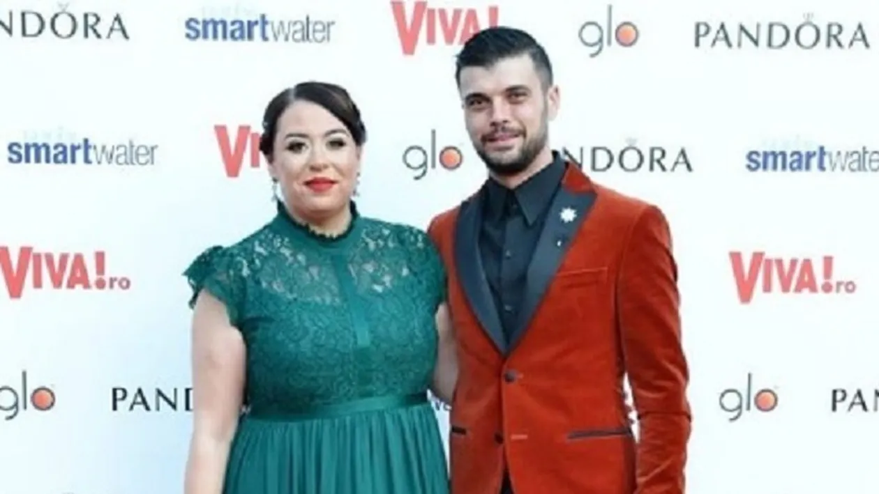 Marius Elisei s-a filmat gol pușcă în cadă. Ce declarație de dragoste i-a făcut Oana Roman soțului ei