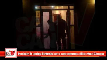 IMAGINI EXCLUSIVE Mascatii au descins in forta la casa camatarului care a cerut executarea silita a Oanei Zavoranu si l-au dus la politie!