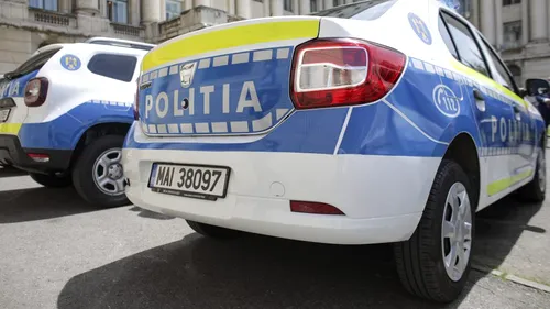 VIDEO | Imagini incredibile! Un bărbat s-a aruncat de la etajul șase al unui bloc din București!