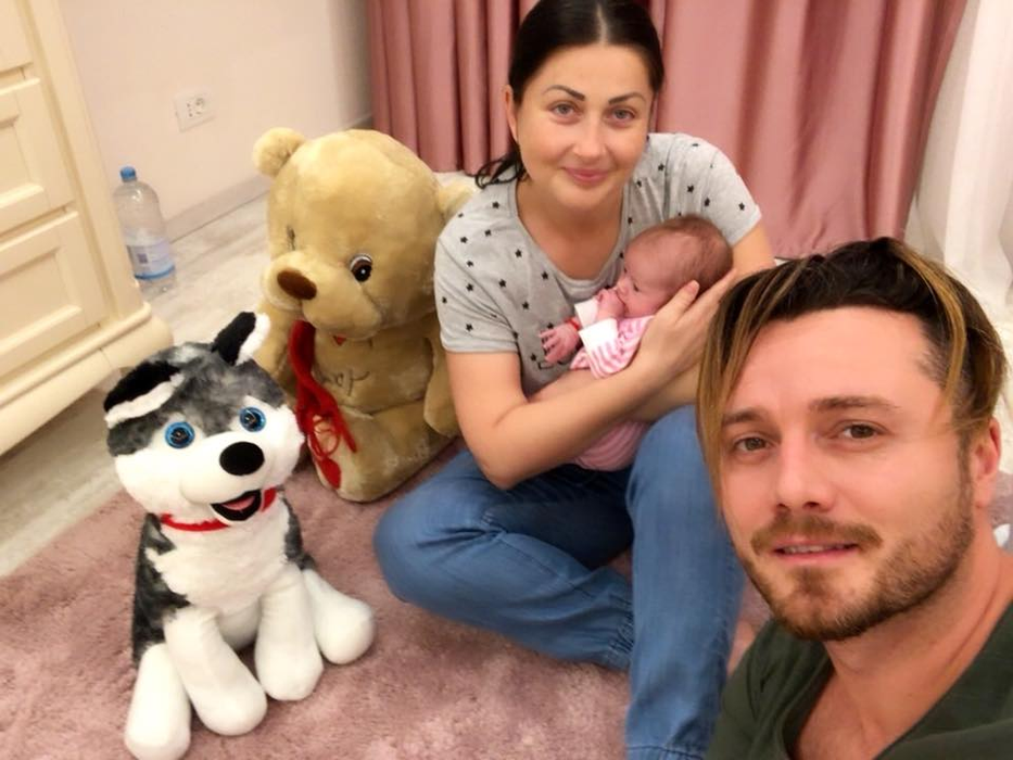 Gabriela Cristea și Tavi Clonda se pregătesc de botezul fetiței lor, Victoria