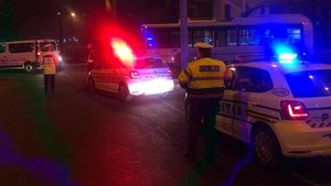 Doi tineri “au dat de furcă” polițiștilor din Vaslui. Au ajuns, imediat, în carantină, sub pază!