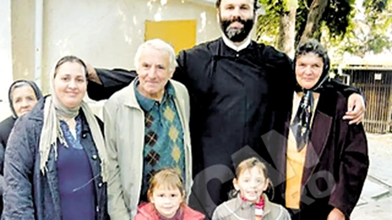Un preot din Arad care are deja trei copii doreste sa le ofere un camin fetitelor nascute de maicuta Sebastiana!  Vrea gemenele staretei pacatoase