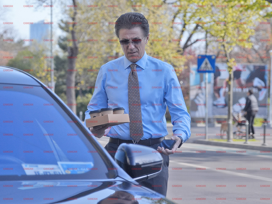Gică Popescu a fost surprins la patru ace