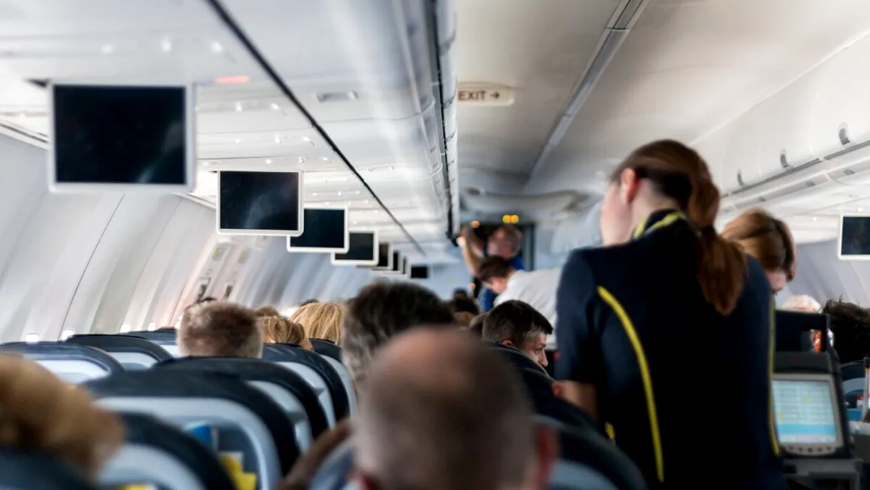 Băutura pe care nu trebuie să o consumi în avion. O stewardesă rupe tăcerea: „Este absolut dezgustătoare”