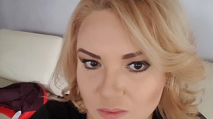 A slăbit şi acum e tare mândră de cum arată! Viorica de la Clejani şi-a surprins prietenii cu un selfie de sărbătoare