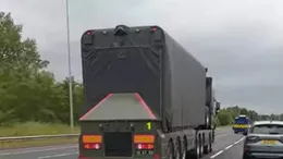 Camioanele militare misterioase observate pe o șosea din Europa. Șocant ce ar transporta. FOTO