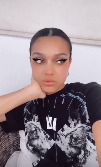 Karmen a dezvăluit ce boală are fiica sa, Sofia: “Suntem pe antibiotic. Am înțeles ce înseamnă să te uiți la copilul tău și să nu ai ce să-i faci”