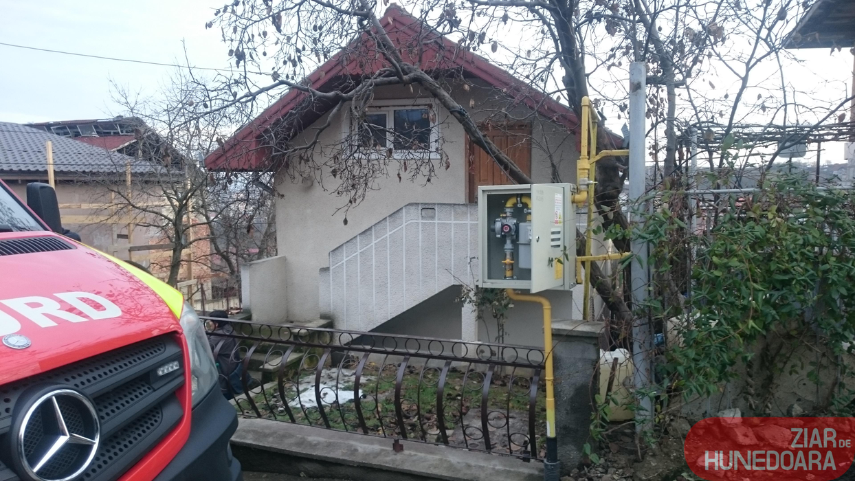 Tragedie imensă în Deva! Sora și mama unui polițist, găsite moarte în casă