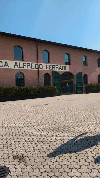 Check in | Experiența Ferrari. Cât costă și cum arată muzeele dedicate Formulei 1