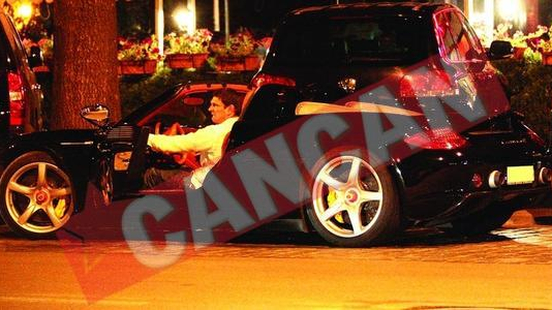 Si-a luat un Porsche de peste 300.000 euro