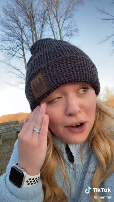 O blondă sexy, gafă colosală pe Instagram, unde a apărut complet goală: “Soacra și alți prieteni mi-au văzut «comoara»”. Cum s-a produs greșeala | VIDEO