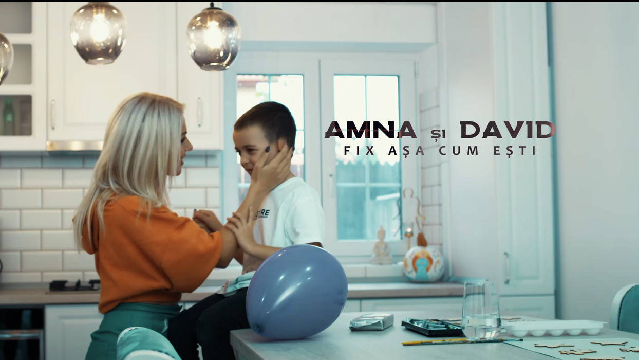 Amna, mesaj fulminant pentru fostul: “Am văzut pe cine seduci. Sper ca și ai tăi să o iubească”. Motivul care a scos-o din minți