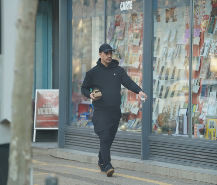 Dani Prințul Banatului a intrat în benzinărie, de unde și-a luat cafea și țigări