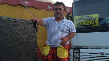 Cine i-a luat locul Piticului Colorado la circ, după ce a murit? Bărbatul face senzaţie deja în arenă