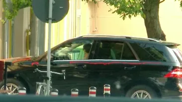 Un barbat suparat ca sora lui nu a fost admisa la Romanii au talent i-a distrus masina lui Mihai Petre: Asta meriti, mai baiatule