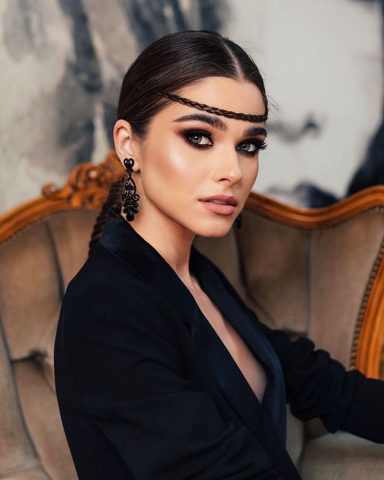 Theo Rose, anunț surprinzător! Ce le-a transmis artista fanilor: „Mi-am făcut un nou gagic”